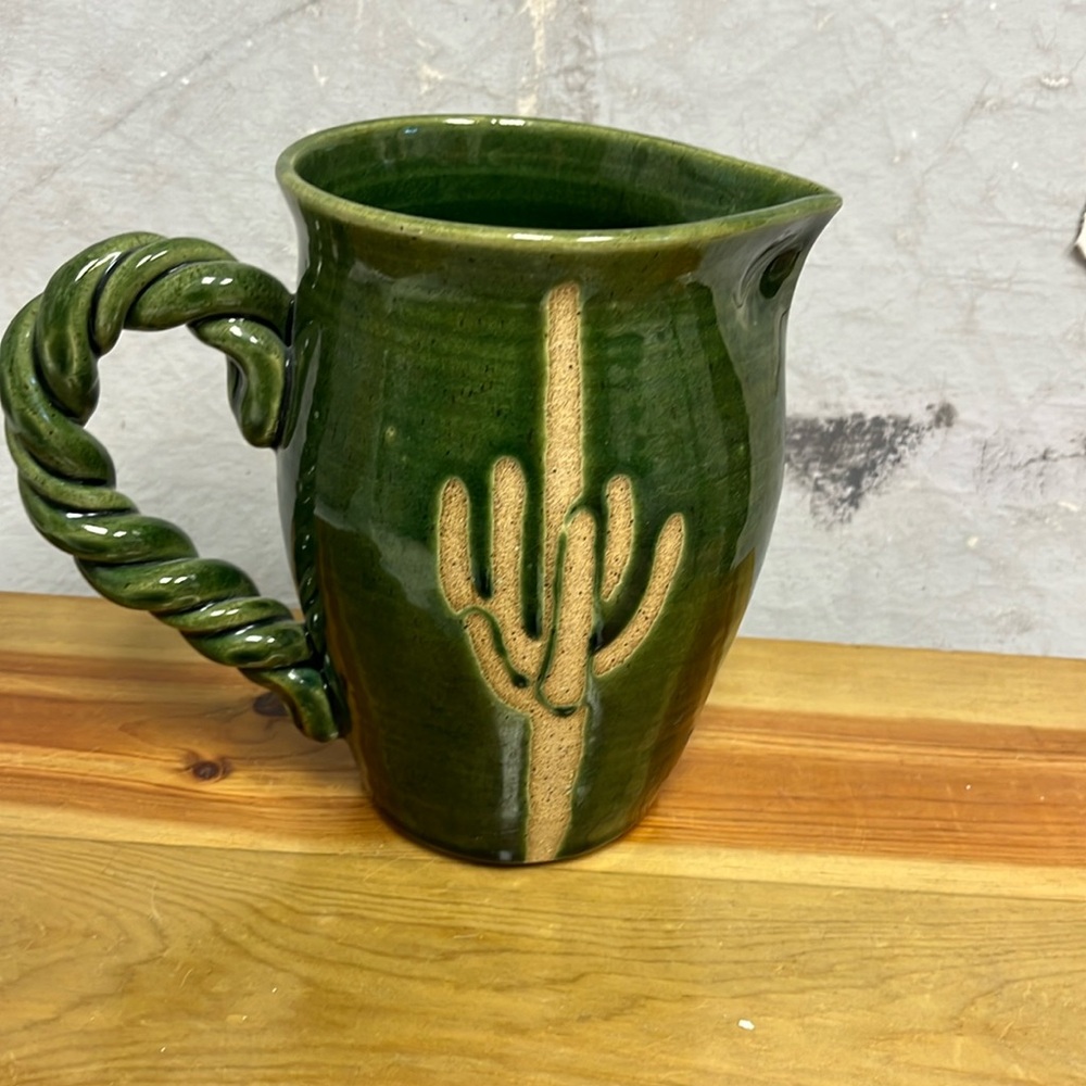 Ceramic pitcher/vase